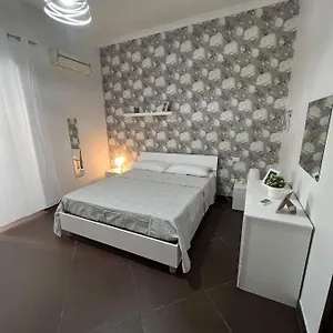 Appartamento Maruzzella, Napoli